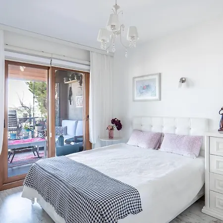 Apartament 2 Bedroom Flat With Garden And Sea View In Yalikavak *