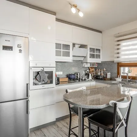 2 Bedroom Flat With Garden And Sea View In Yalikavak Bodrum
