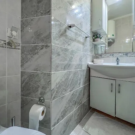 2 Bedroom Flat With Garden And Sea View In Yalikavak Apartament Bodrum