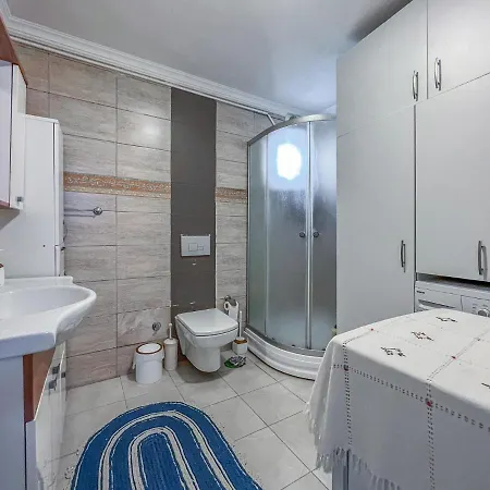2 Bedroom Flat With Garden And Sea View In Yalikavak *
