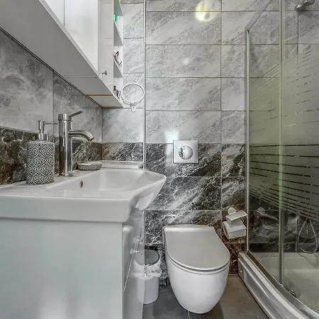 2 Bedroom Flat With Garden And Sea View In Yalikavak Apartament *