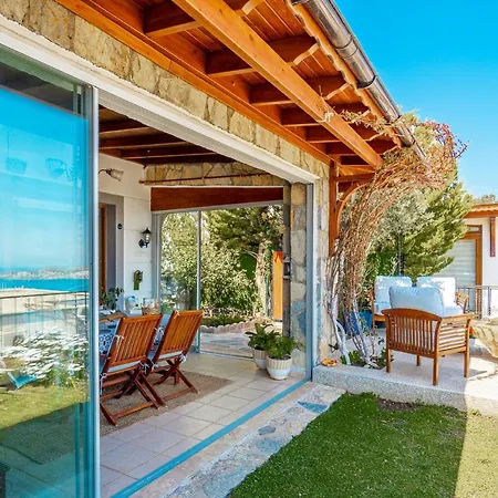 2 Bedroom Flat With Garden And Sea View In Yalikavak Apartament *